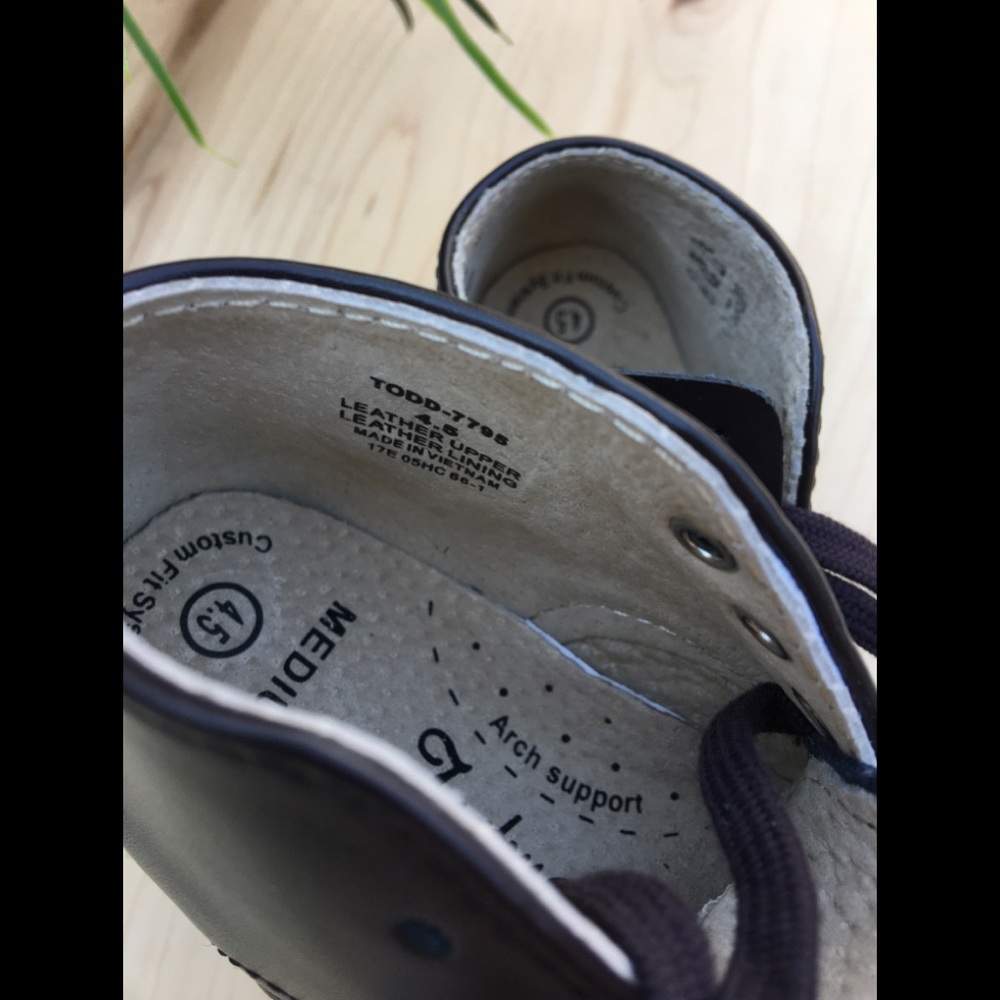 FOOTMATES Todd Little Boys Dress Shoe NWT - Picture 6 of 7